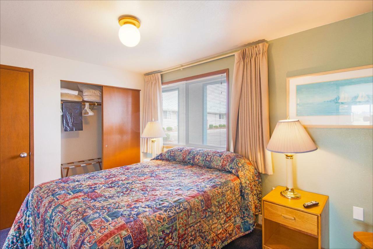 אושן שורס Windjammer Condos מראה חיצוני תמונה